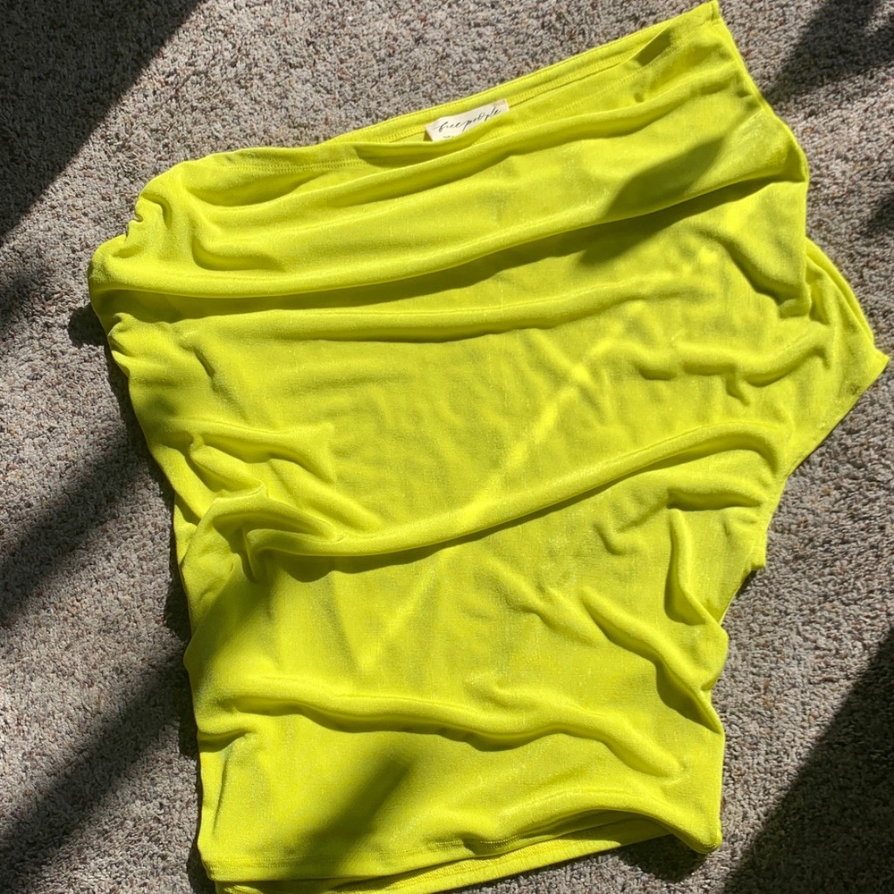 Dolan Off-Shoulder Top - Picture 2 of 6
